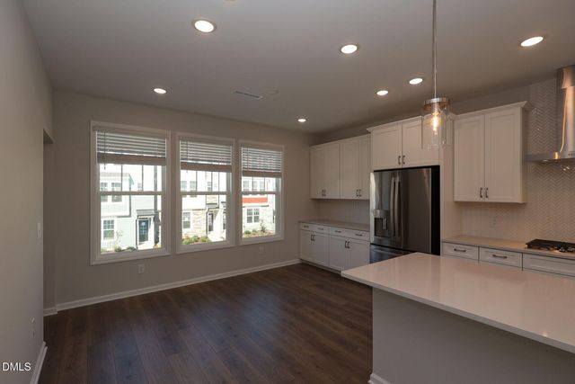 5006 Jowett'S Walk Drive 15, Cary, NC 27519