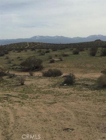 235 E Avenue Q, Palmdale, CA 93550