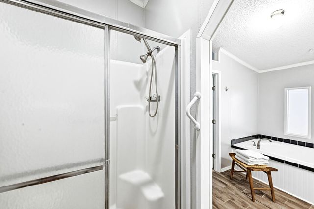 159 Farris LN, Smithville, TX 78957