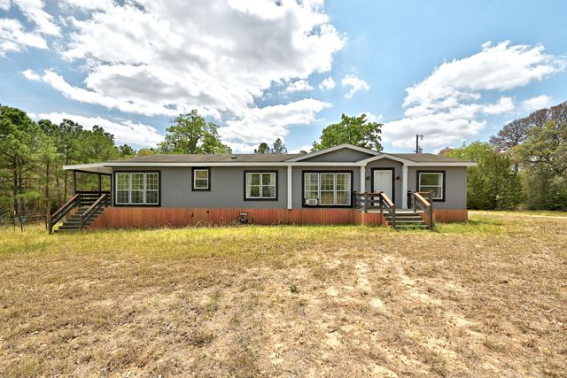 159 Farris LN, Smithville, TX 78957