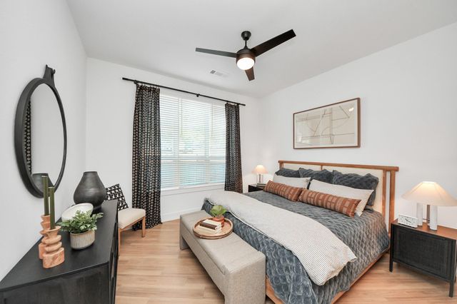 15635 Memorial Drive 340, Houston, TX 77079
