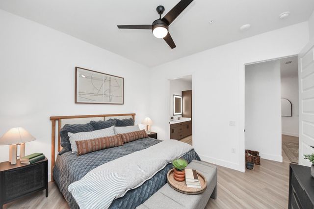 15635 Memorial Drive 340, Houston, TX 77079
