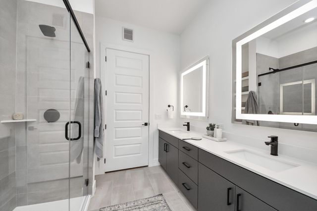 15635 Memorial Drive 340, Houston, TX 77079