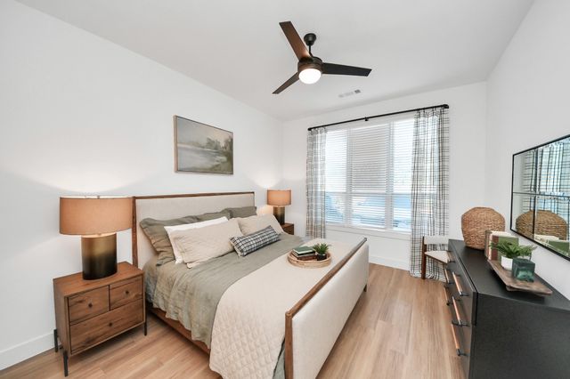 15635 Memorial Drive 340, Houston, TX 77079