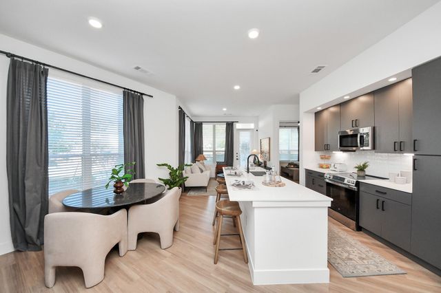 15635 Memorial Drive 340, Houston, TX 77079