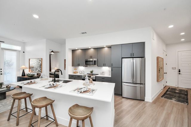 15635 Memorial Drive 340, Houston, TX 77079