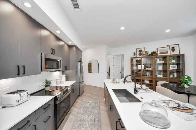 15635 Memorial Drive 340, Houston, TX 77079