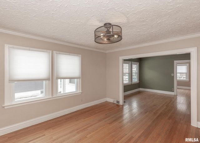 2416 12TH Street, Moline, IL 61265