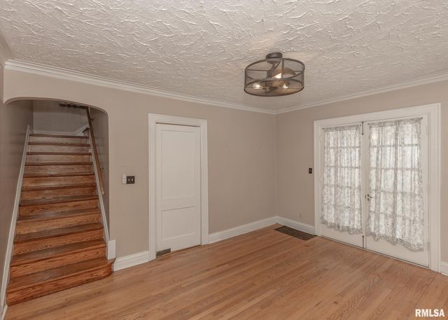 2416 12TH Street, Moline, IL 61265