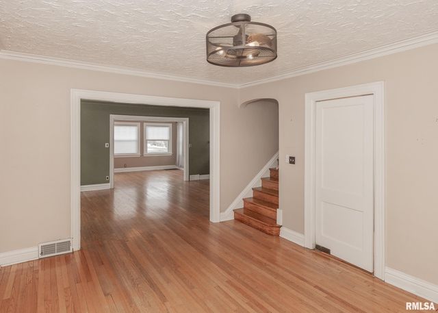 2416 12TH Street, Moline, IL 61265