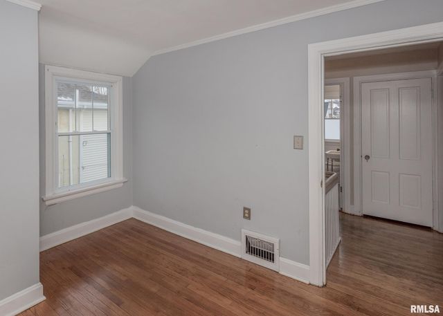 2416 12TH Street, Moline, IL 61265