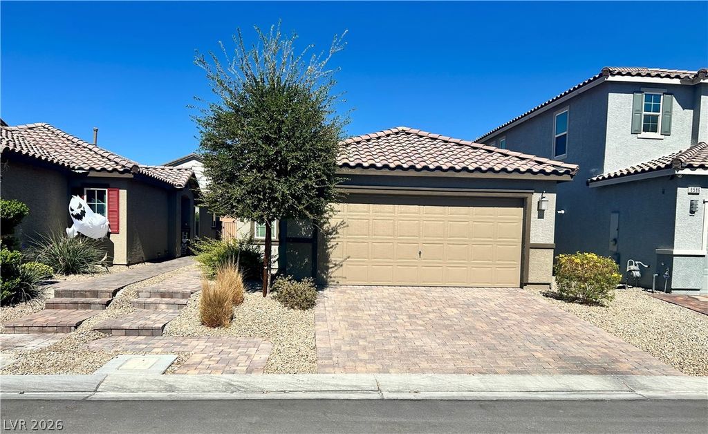 6594 Secret Grove Avenue, Las Vegas, NV 89130 — exterior