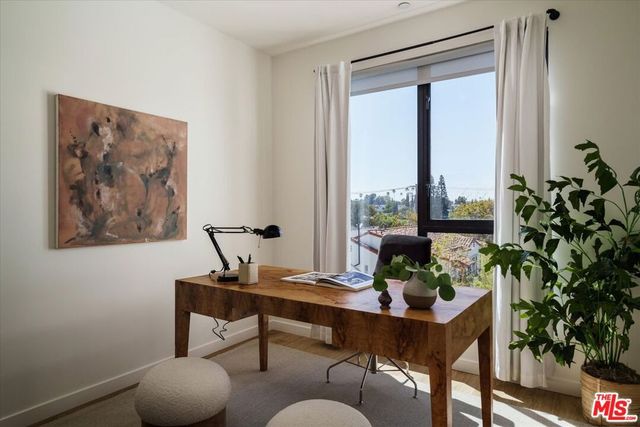 1507 W Morra Drive, Los Angeles, CA 90026