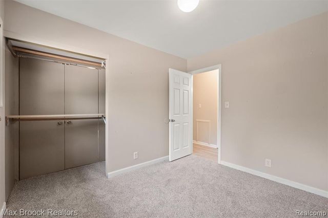 5312 Cambourne Place, West Bloomfield, MI 48322