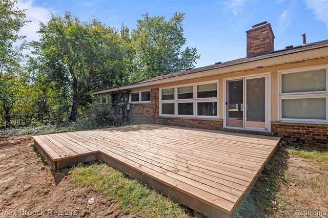 5312 Cambourne Place, West Bloomfield, MI 48322