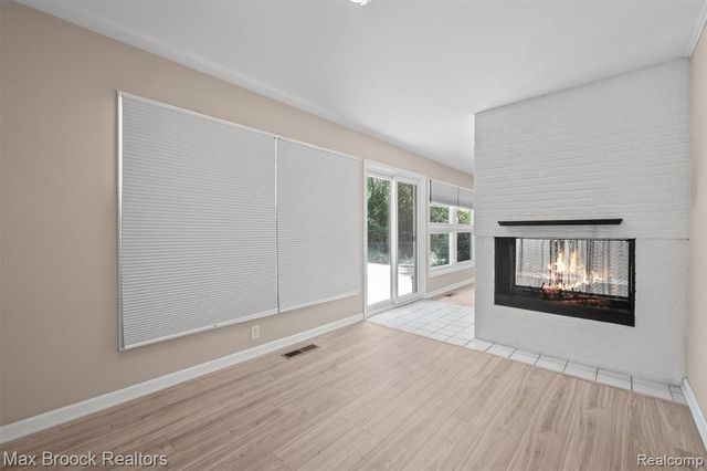 5312 Cambourne Place, West Bloomfield, MI 48322