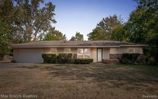 5312 Cambourne Place, West Bloomfield, MI 48322