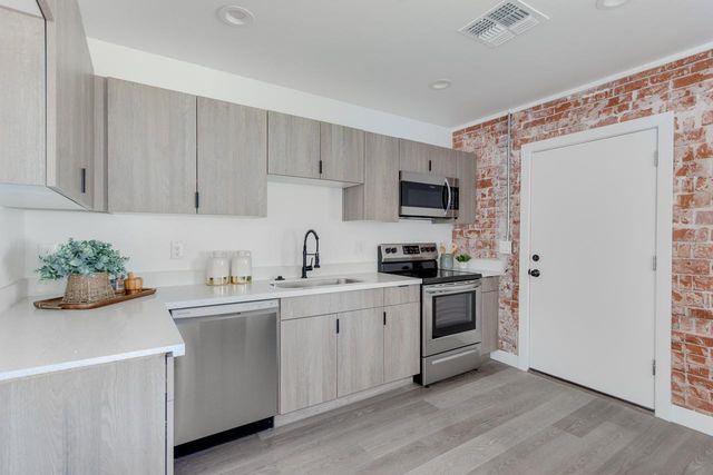 2512 E Thomas Road Unit 1, Phoenix, AZ 85016