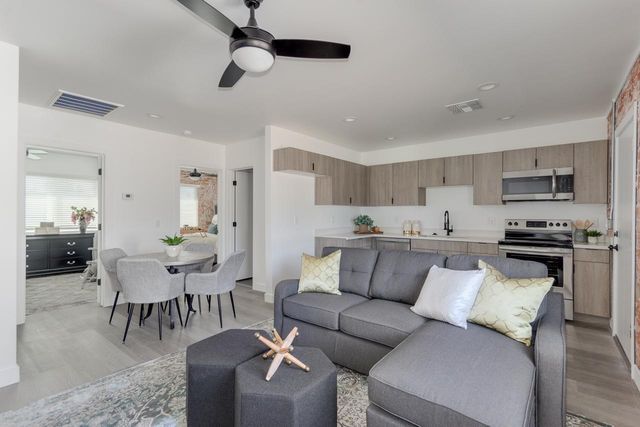 2512 E Thomas Road Unit 1, Phoenix, AZ 85016