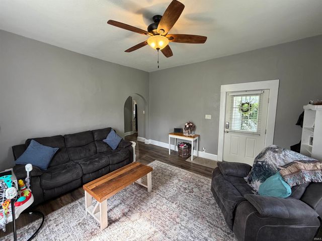 1518 20th Street, Bedford, IN 47421