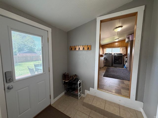 1518 20th Street, Bedford, IN 47421