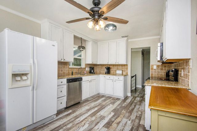 4307 Acoma Court, Granbury, TX 76048