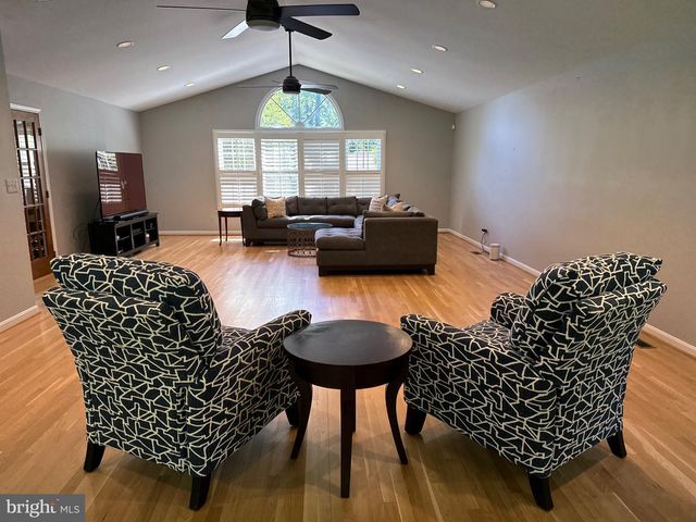 4929 BEXLEY LN, Fairfax, VA 22032