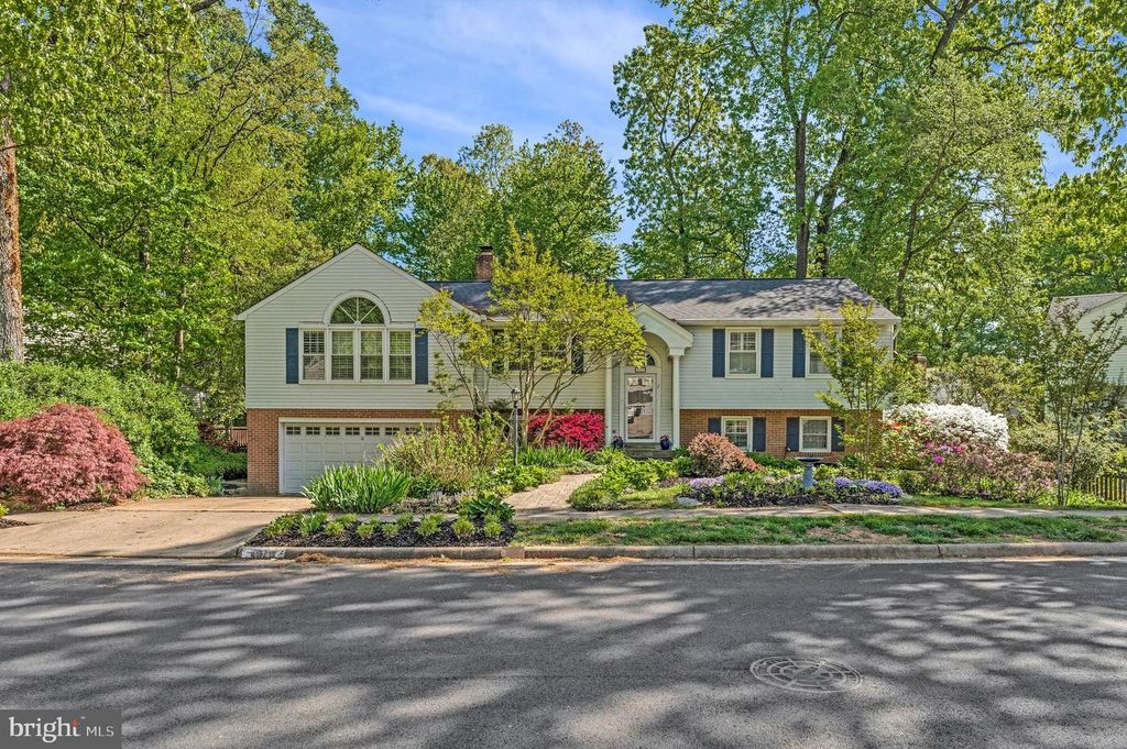 4929 BEXLEY LN, Fairfax, VA 22032