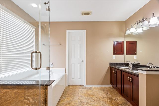 10306 Logan Bridge Lane, Sugar Land, TX 77498