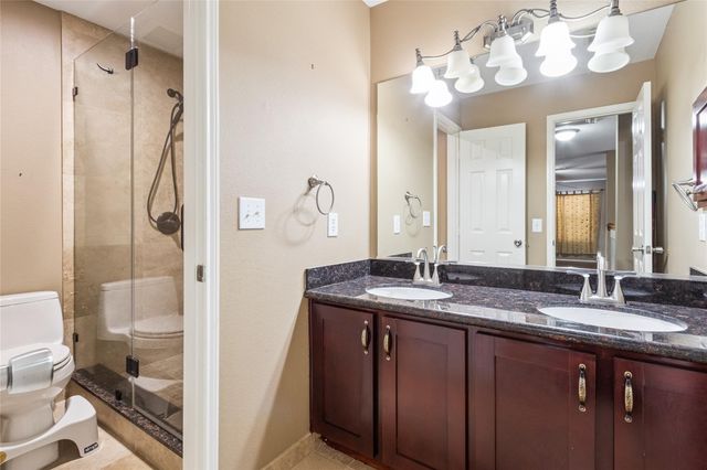 10306 Logan Bridge Lane, Sugar Land, TX 77498