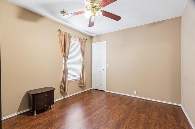 10306 Logan Bridge Lane, Sugar Land, TX 77498