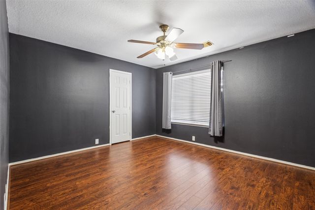 10306 Logan Bridge Lane, Sugar Land, TX 77498