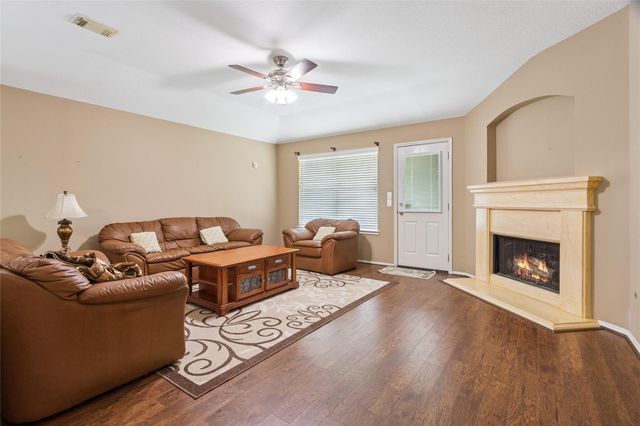 10306 Logan Bridge Lane, Sugar Land, TX 77498