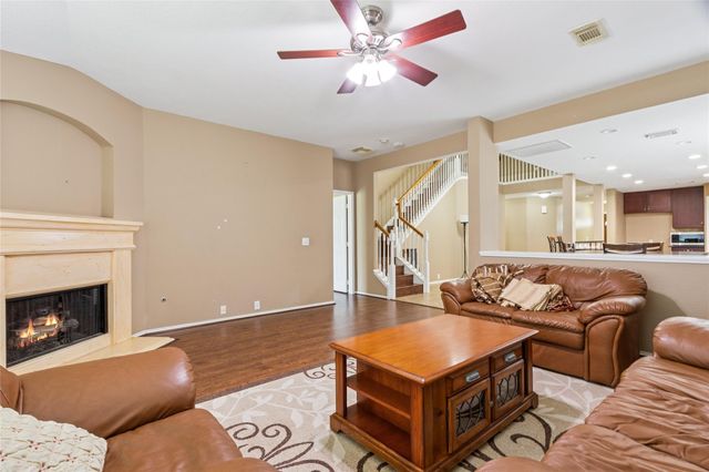 10306 Logan Bridge Lane, Sugar Land, TX 77498