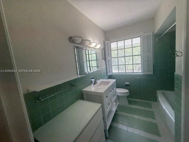 2805 Segovia Street, Coral Gables, FL 33134