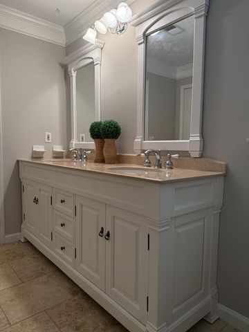 5382 Lanford Springs Court, Lilburn, GA 30047