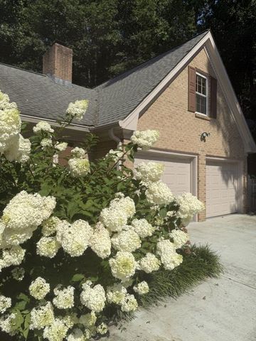 5382 Lanford Springs Court, Lilburn, GA 30047