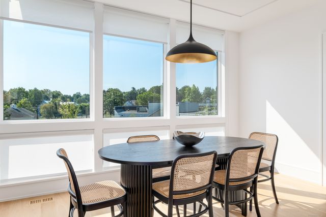 783 Post Road East 201, Westport, CT 06880