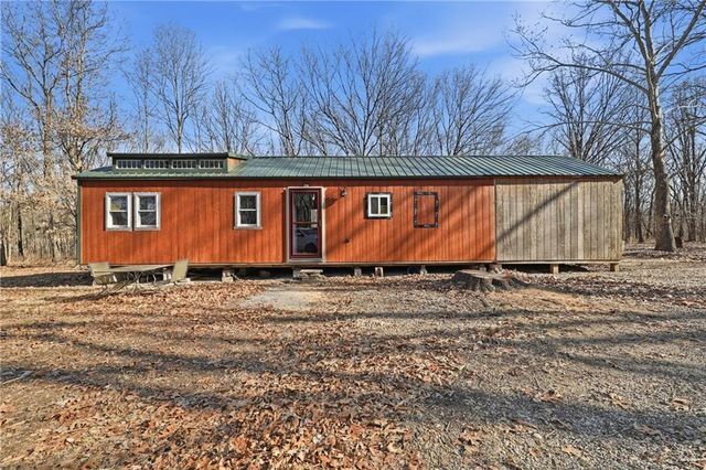 1059 SW 1301 Road, Holden, MO 64040