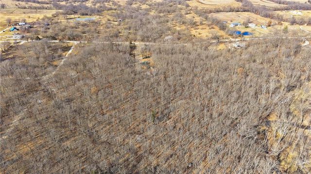 1059 SW 1301 Road, Holden, MO 64040