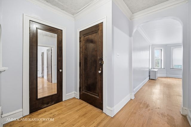 2045 W Farragut Avenue 3, Chicago, IL 60625
