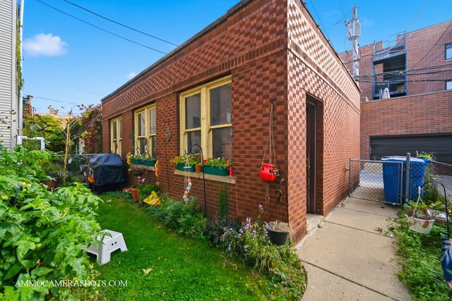 2045 W Farragut Avenue 3, Chicago, IL 60625