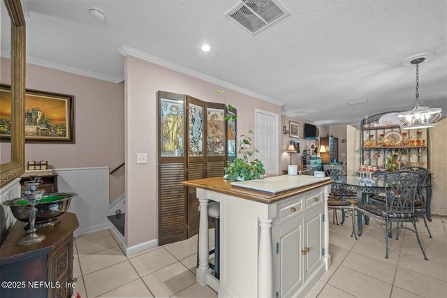 5811 ATLANTIC Boulevard 25, Jacksonville, FL 32207