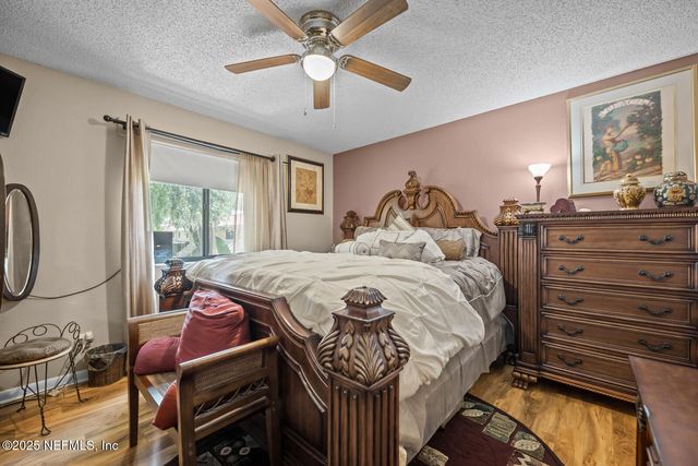 5811 ATLANTIC Boulevard 25, Jacksonville, FL 32207