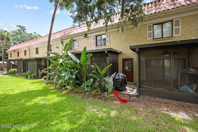 5811 ATLANTIC Boulevard 25, Jacksonville, FL 32207