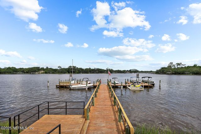 5811 ATLANTIC Boulevard 25, Jacksonville, FL 32207