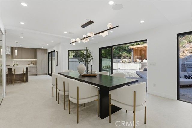 2638 Zorada Drive, Los Angeles, CA 90046