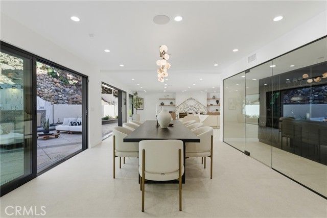 2638 Zorada Drive, Los Angeles, CA 90046