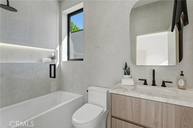 2638 Zorada Drive, Los Angeles, CA 90046