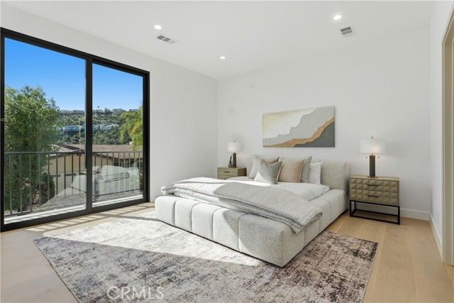 2638 Zorada Drive, Los Angeles, CA 90046